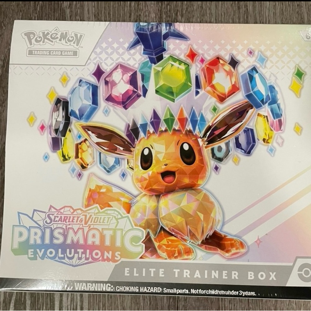 Pokémon Prismatic Evolutions Elite Trainer Box